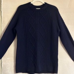 Levi’s Cable Knit Navy Blue Sweater. Size:Medium.